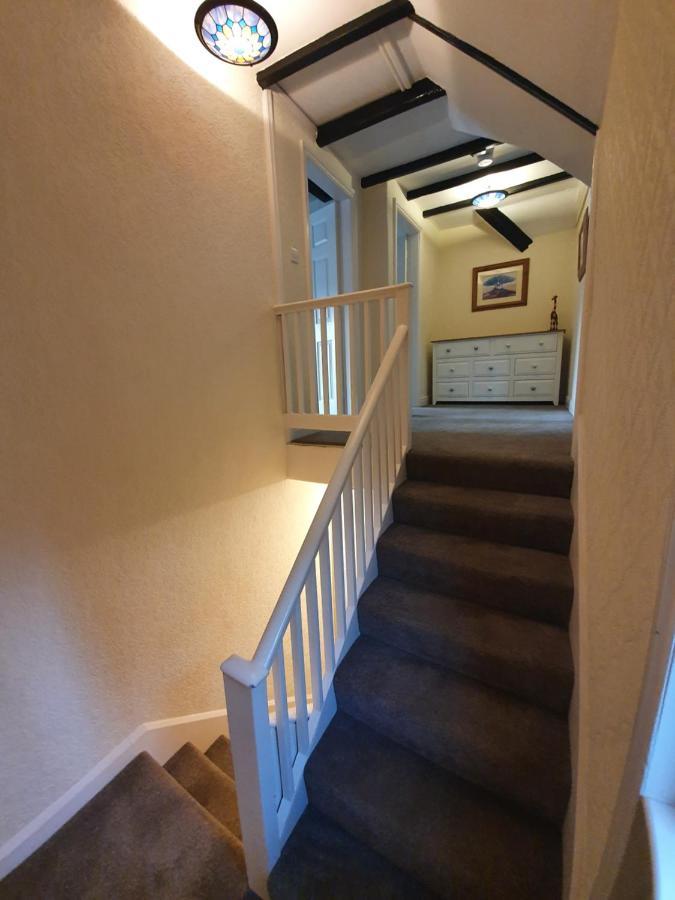 Marina House Apartment Уитби Екстериор снимка