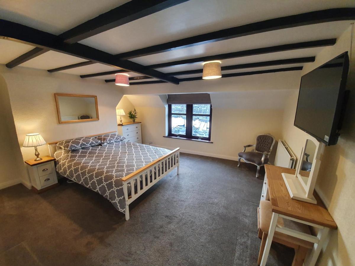 Marina House Apartment Уитби Екстериор снимка